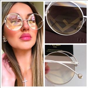 BLOGGERS CHOICE FENDI SUNGLASSES